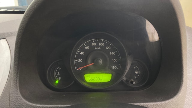 View Hyundai EON Image 33 Used Hyundai EON Image 33