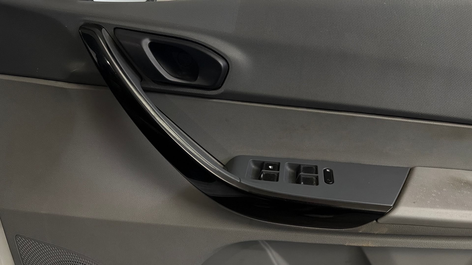 View 2022 Tata Tigor XE Diesel Image 32 Used 2022 Tata Tigor XE Diesel Image 32