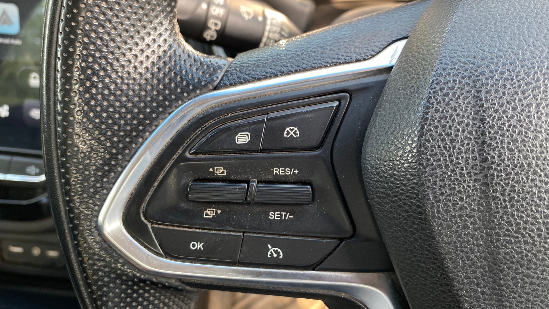 View 2019 MG Hector Sharp Petrol BS IV Image 3 Used 2019 MG Hector Sharp Petrol BS IV Image 3