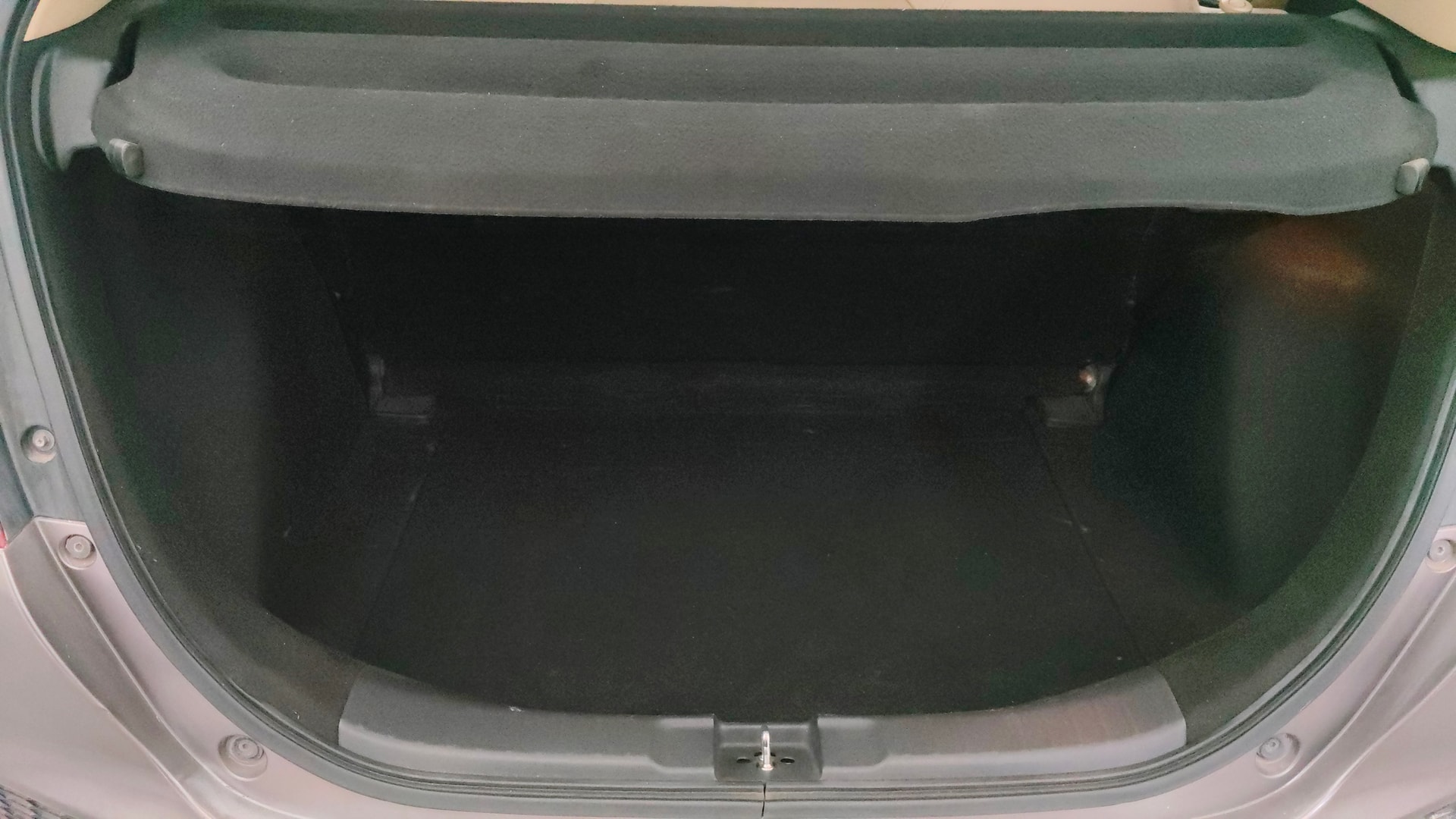 View 2016 Honda Jazz E MT Diesel Image 10 Used 2016 Honda Jazz E MT Diesel Image 10