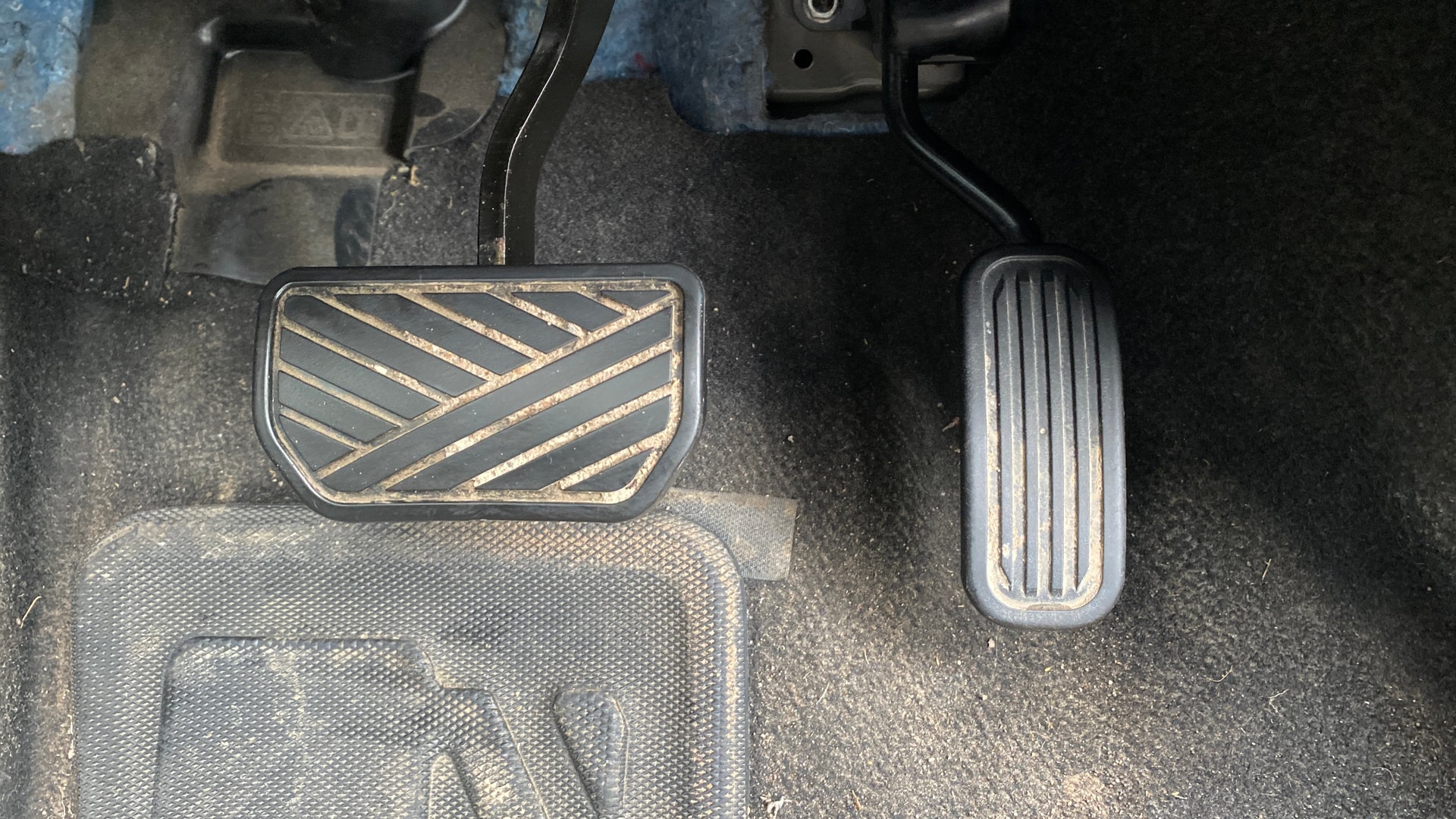 View 2024 Toyota Urban Cruiser Hyryder V e-Drive 2WD HYBRID Image 29 Used 2024 Toyota Urban Cruiser Hyryder V e-Drive 2WD HYBRID Image 29