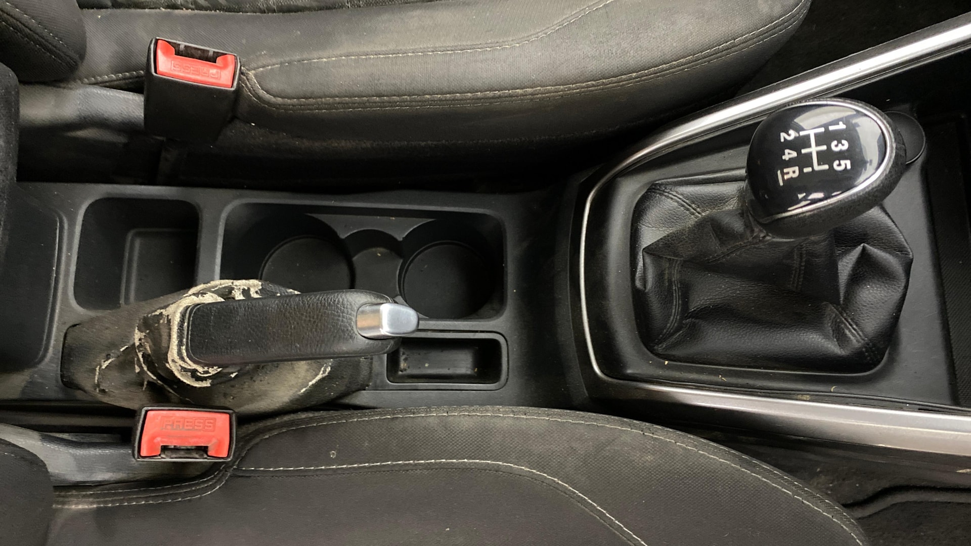 View 2019 Ford EcoSport 1.5 TDCi Diesel Ambiente BS IV Image 41 Used 2019 Ford EcoSport 1.5 TDCi Diesel Ambiente BS IV Image 41