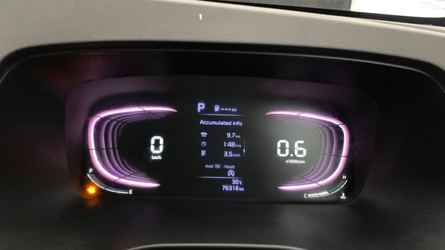 View Kia Carens Image 36 Used Kia Carens Image 36