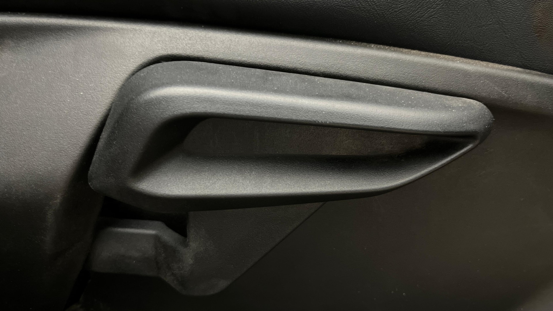 View 2021 Tata Tigor XE Diesel Image 10 Used 2021 Tata Tigor XE Diesel Image 10