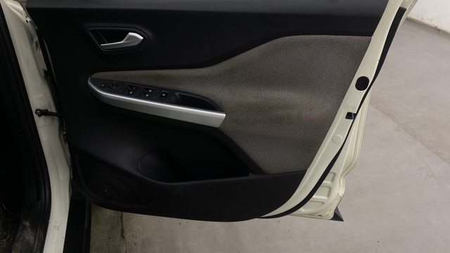 View Nissan Magnite Image 33 Used Nissan Magnite Image 33
