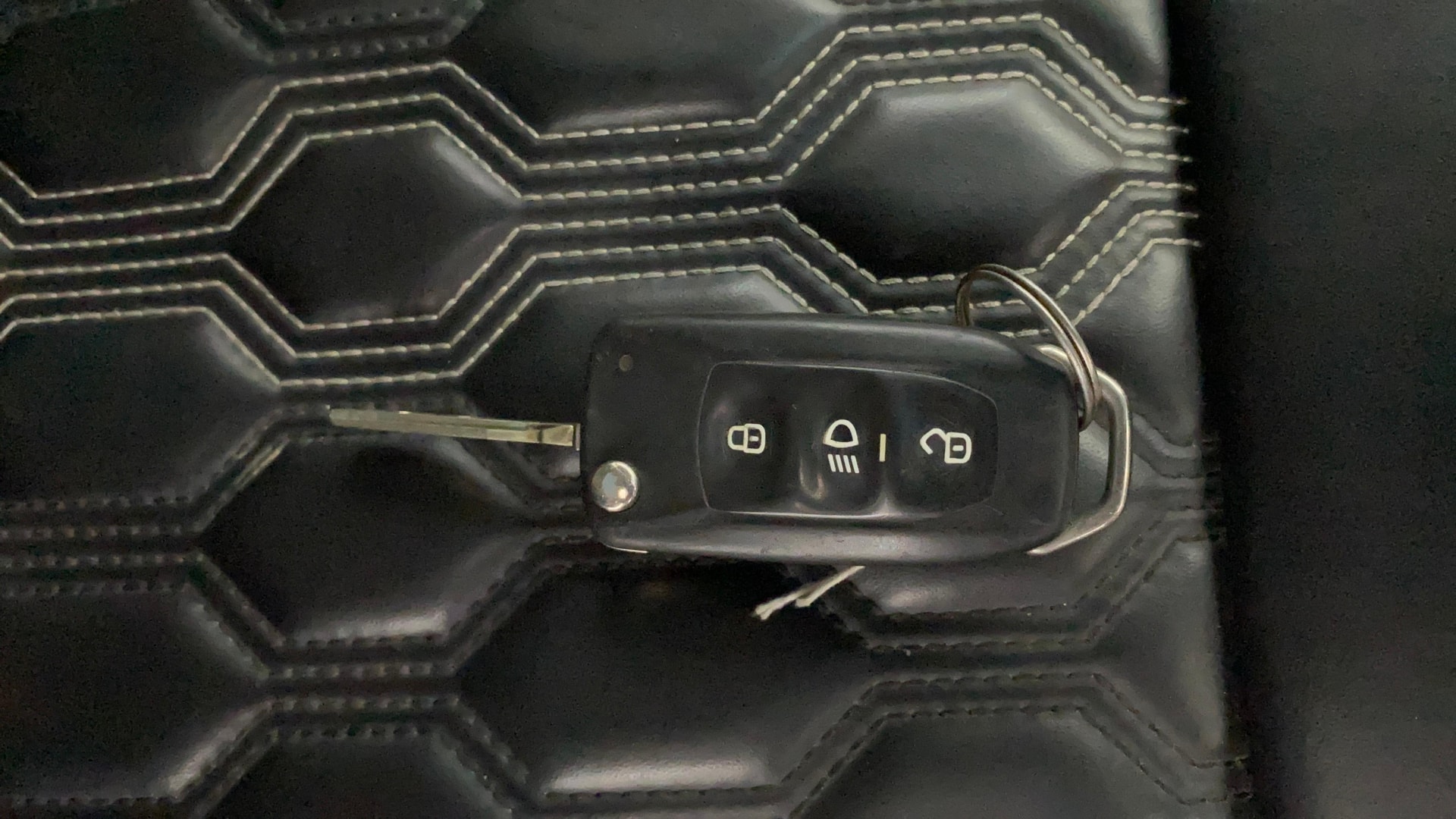 View 2019 Tata Nexon Revotron XM Image 26 Used 2019 Tata Nexon Revotron XM Image 26