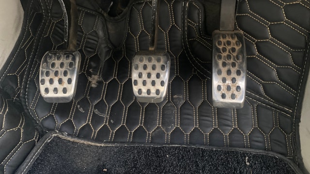 View Mahindra XUV 3XO Image 29 Used Mahindra XUV 3XO Image 29