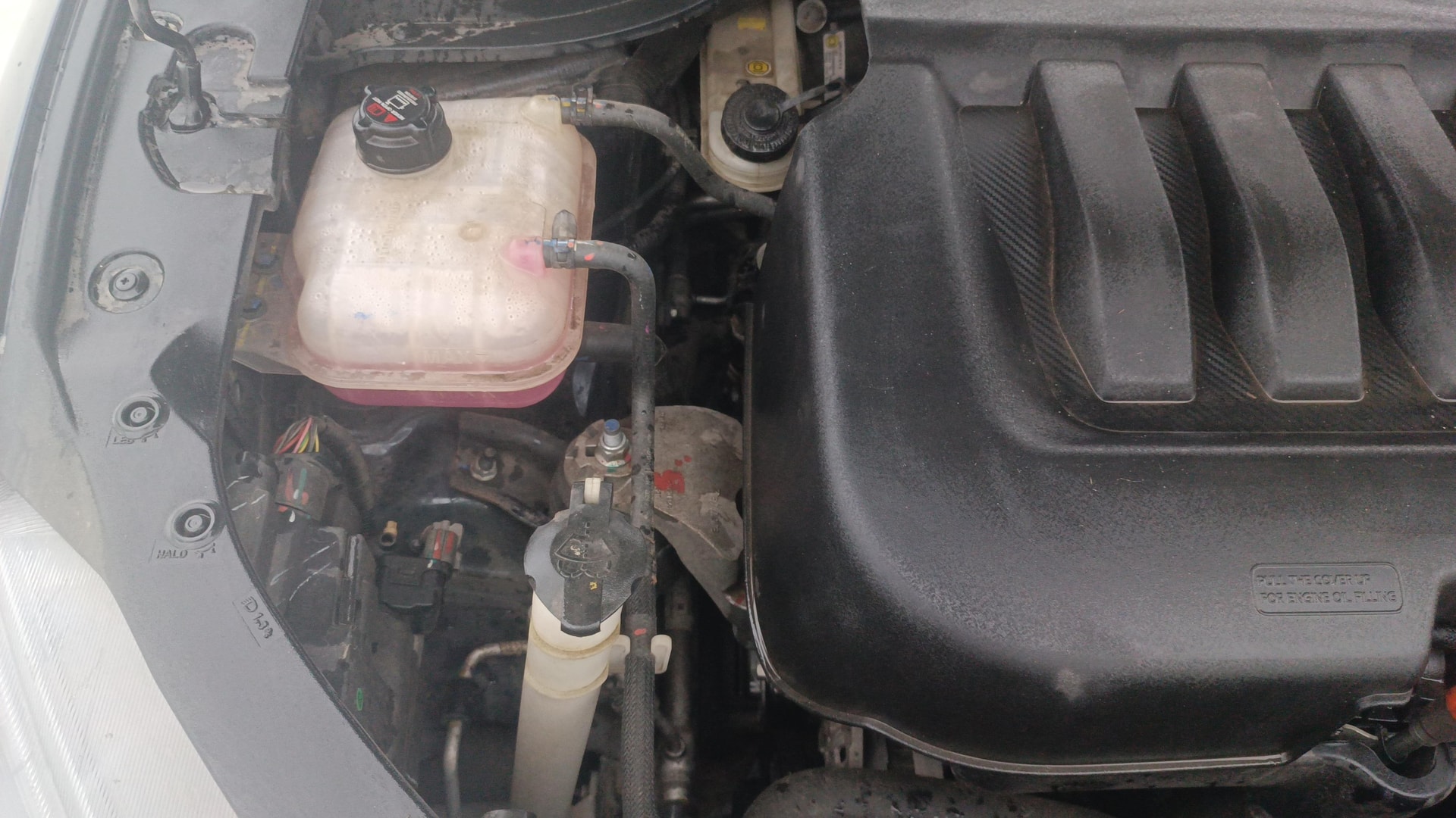 View 2024 Mahindra XUV700 MX Petrol 5 STR Image 27 Used 2024 Mahindra XUV700 MX Petrol 5 STR Image 27