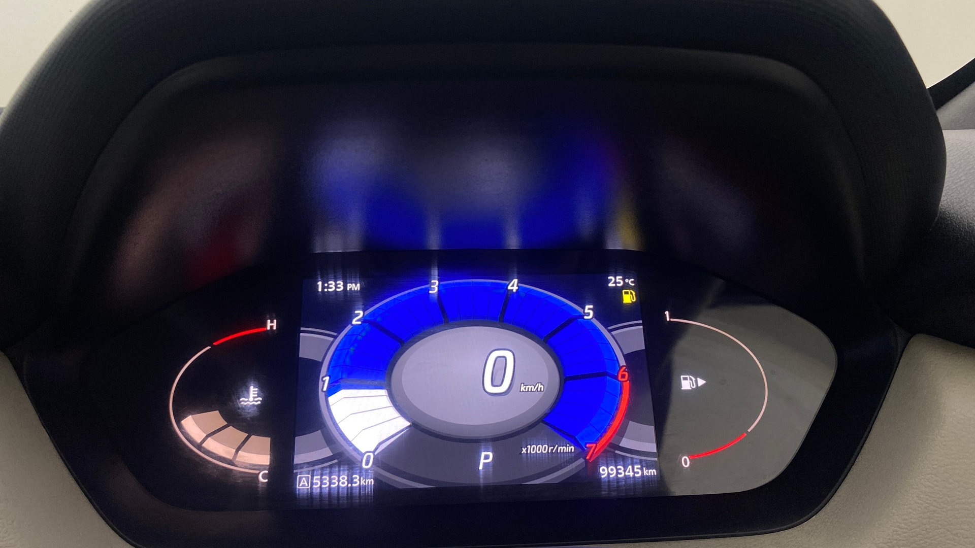 View 2022 Nissan Magnite Turbo XV Premium CVT Image 21 Used 2022 Nissan Magnite Turbo XV Premium CVT Image 21
