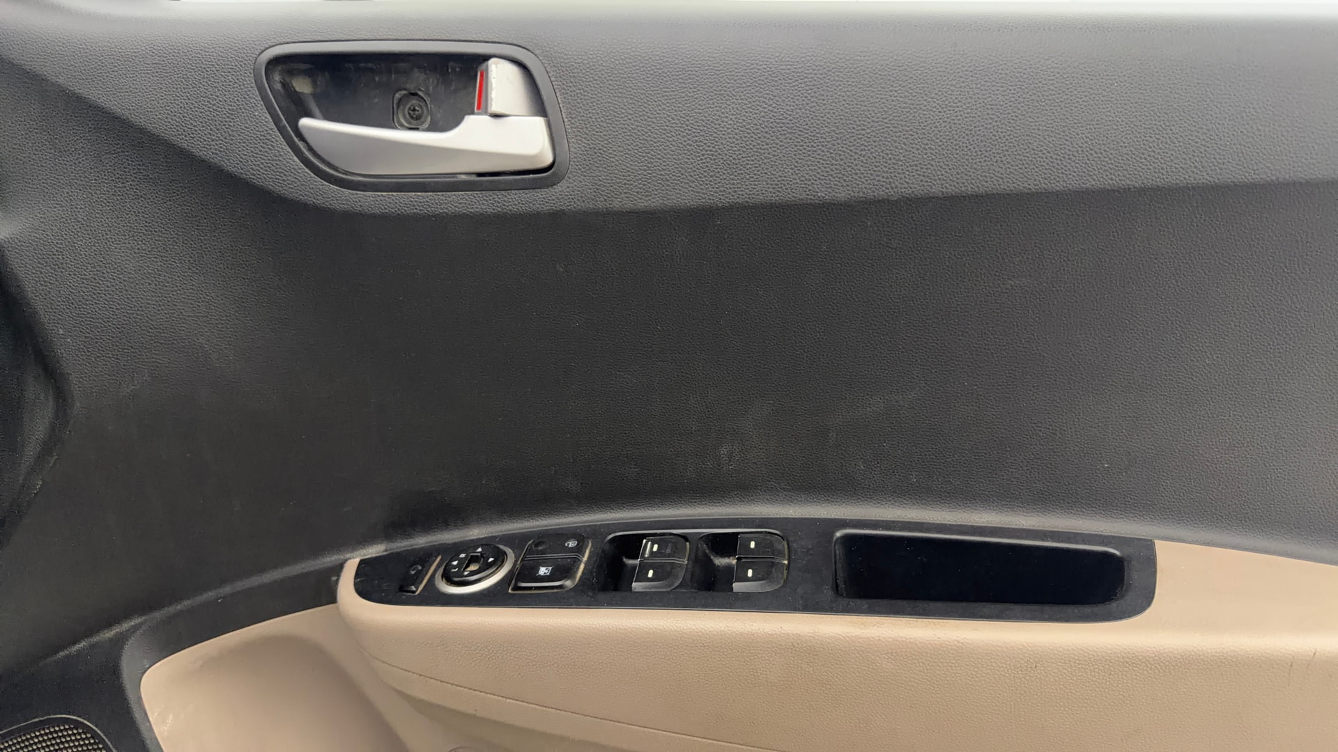 View 2019 Hyundai Grand i10 1.2 Asta Petrol Image 33 Used 2019 Hyundai Grand i10 1.2 Asta Petrol Image 33