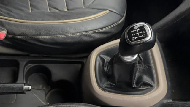 View Hyundai Grand i10 Image 39 Used Hyundai Grand i10 Image 39