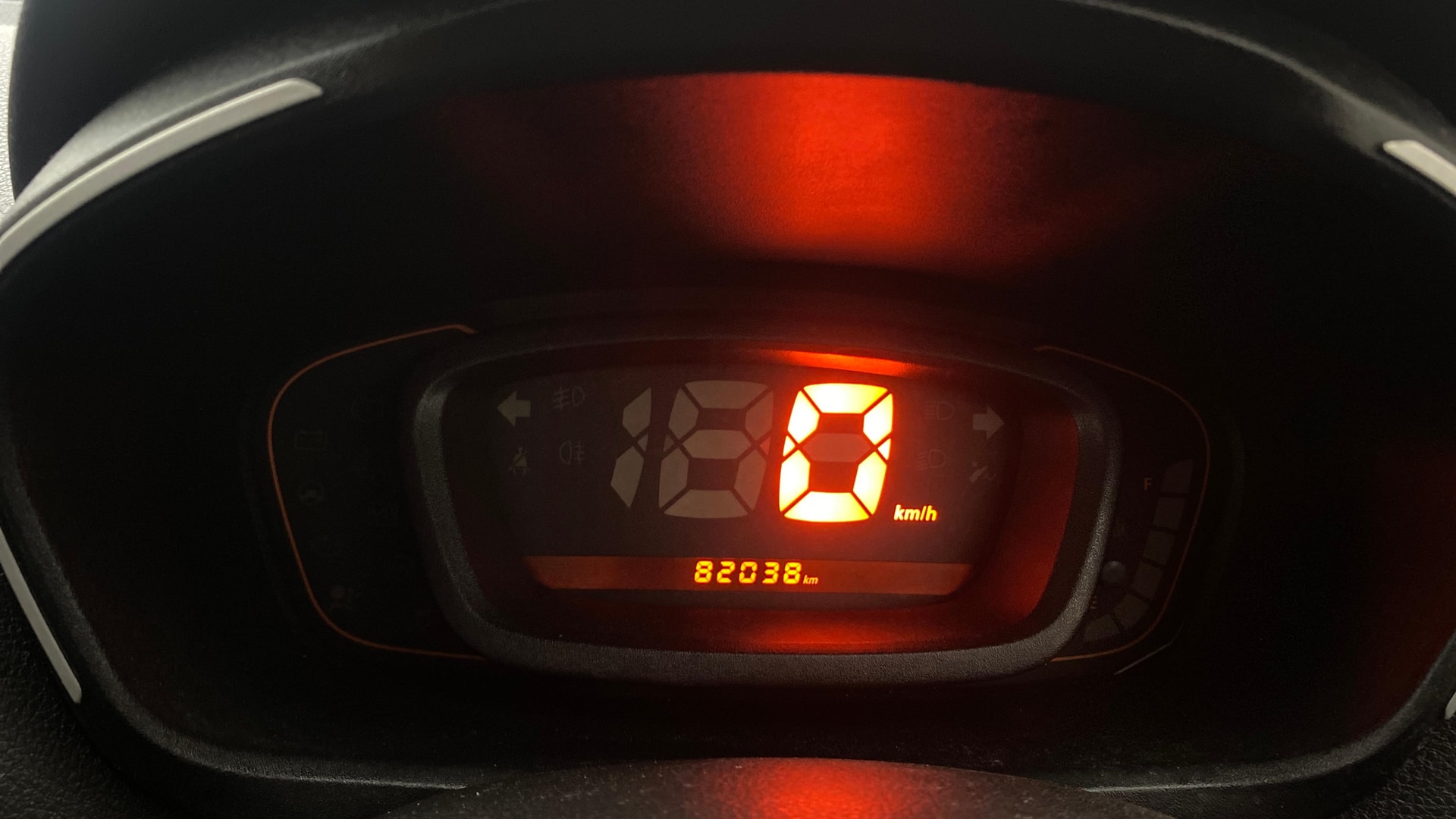 View 2019 Renault Kwid RXL Image 33 Used 2019 Renault Kwid RXL Image 33
