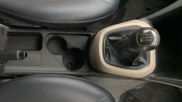 View Hyundai Grand i10 Image 38 Used Hyundai Grand i10 Image 38