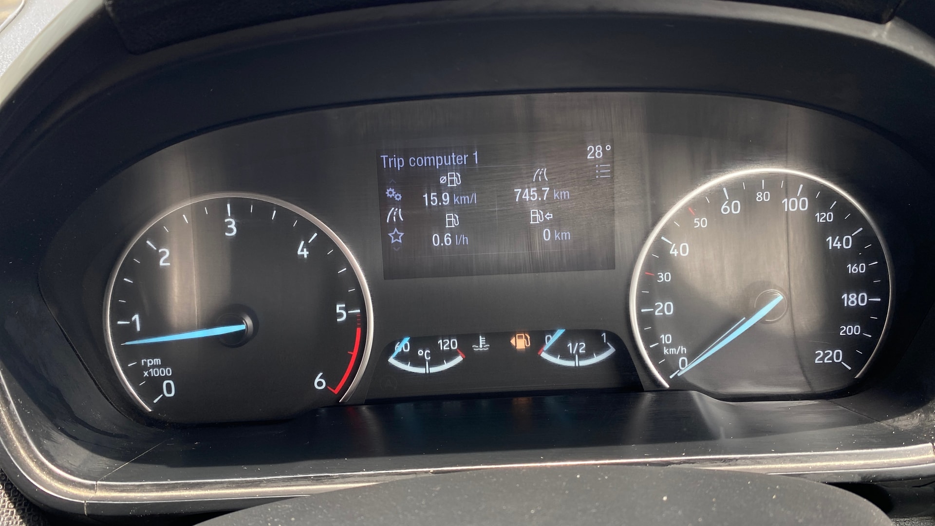 View 2019 Ford EcoSport 1.5 TDCi Diesel Ambiente BS IV Image 35 Used 2019 Ford EcoSport 1.5 TDCi Diesel Ambiente BS IV Image 35