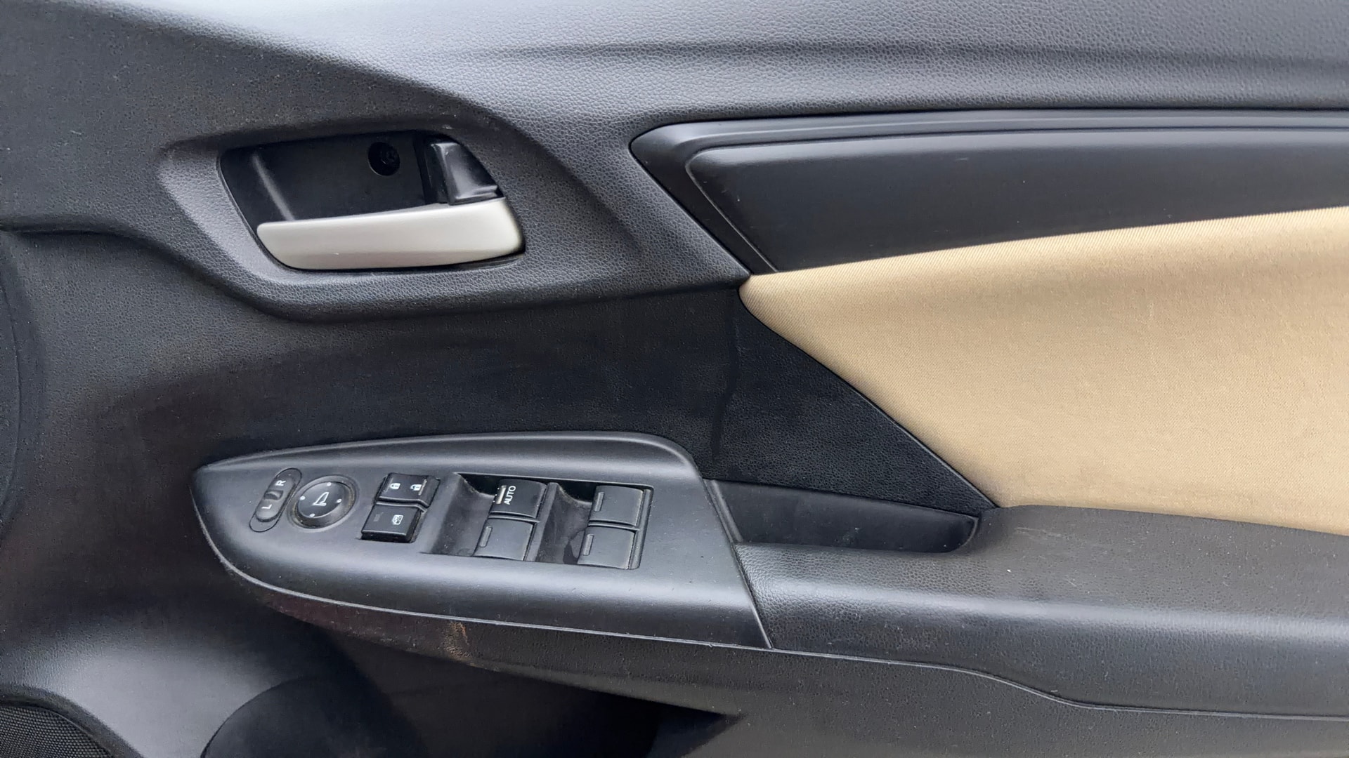 View 2020 Honda Jazz E MT Diesel Image 34 Used 2020 Honda Jazz E MT Diesel Image 34