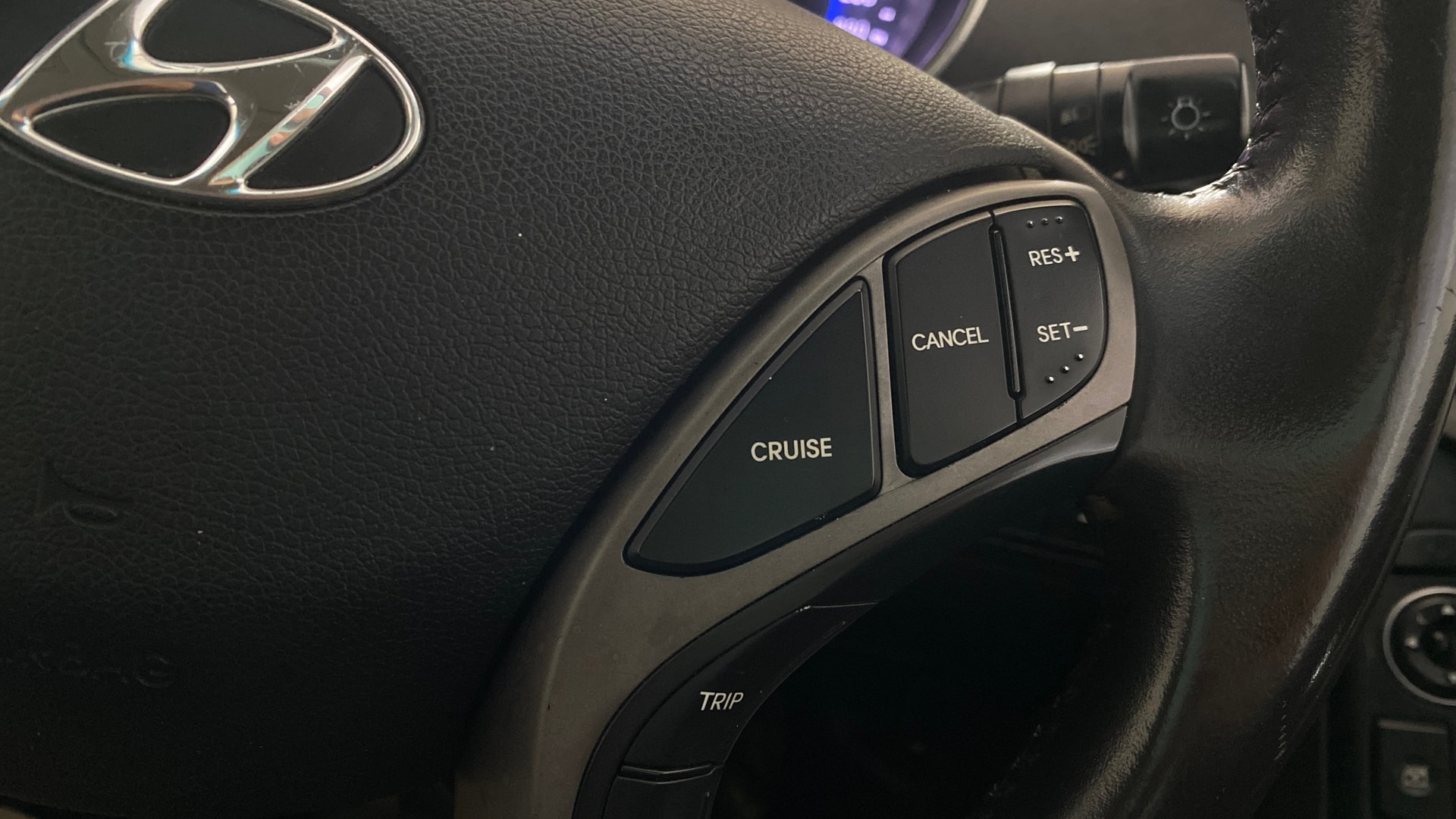View 2017 Hyundai Elantra 1.6 CRDi S Image 3 Used 2017 Hyundai Elantra 1.6 CRDi S Image 3