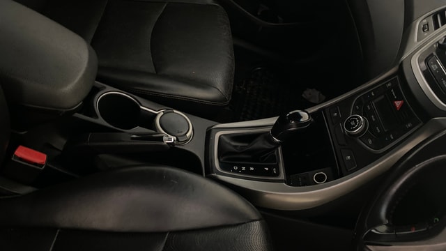 View Hyundai Elantra Image 40 Used Hyundai Elantra Image 40