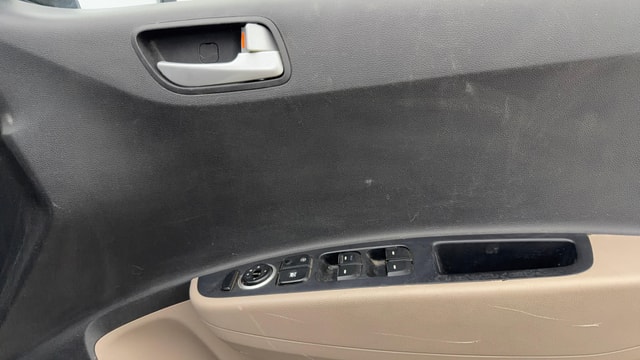 View Hyundai Grand i10 Image 32 Used Hyundai Grand i10 Image 32