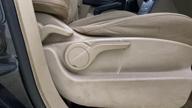 View Mahindra XUV500 Image 19 Used Mahindra XUV500 Image 19