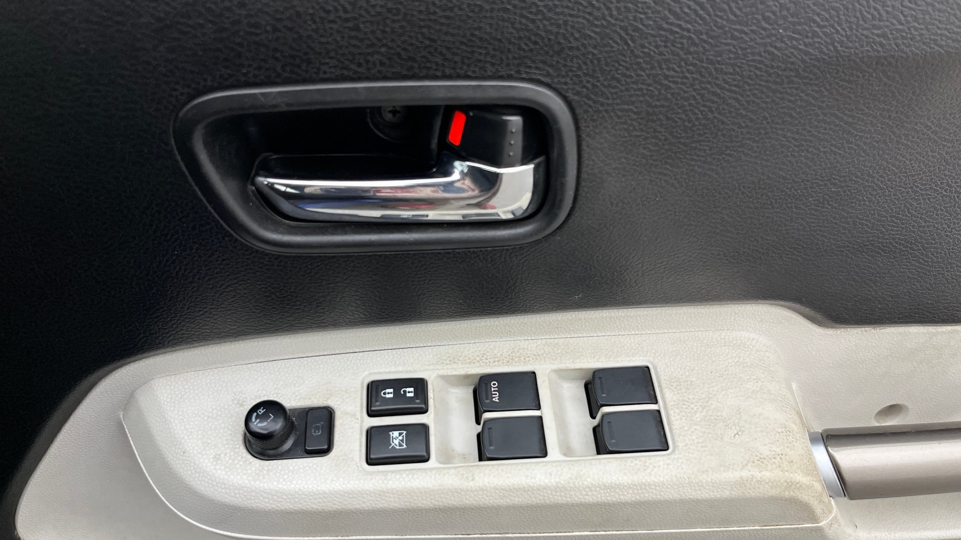 View 2017 Maruti Suzuki 1000 Base Variant Image 33 Used 2017 Maruti Suzuki 1000 Base Variant Image 33