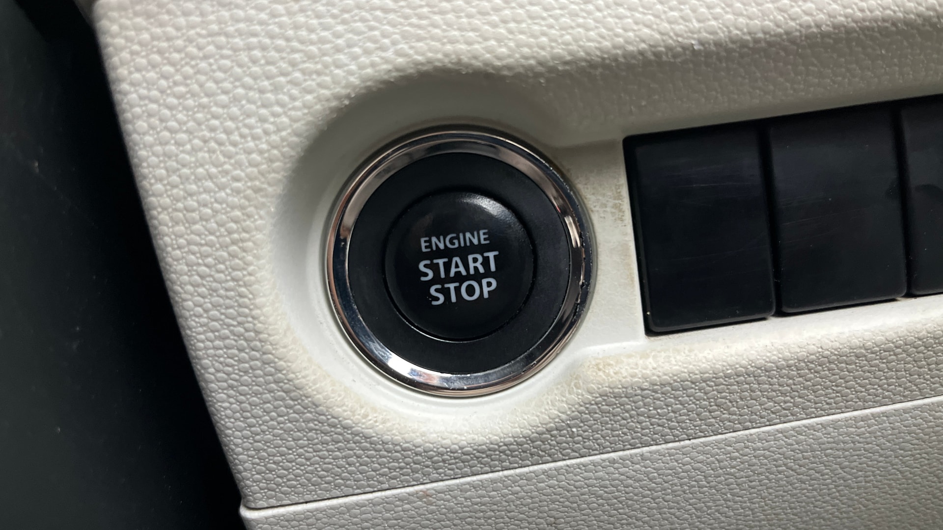 View 2017 Maruti Suzuki 1000 Base Variant Image 34 Used 2017 Maruti Suzuki 1000 Base Variant Image 34