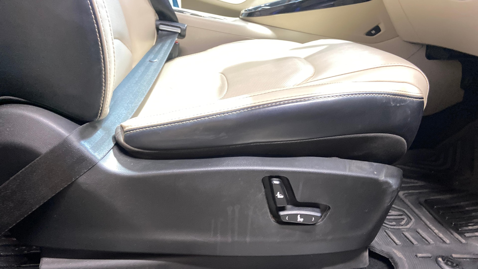 View 2022 MG Hector Sharp CVT Petrol Image 19 Used 2022 MG Hector Sharp CVT Petrol Image 19