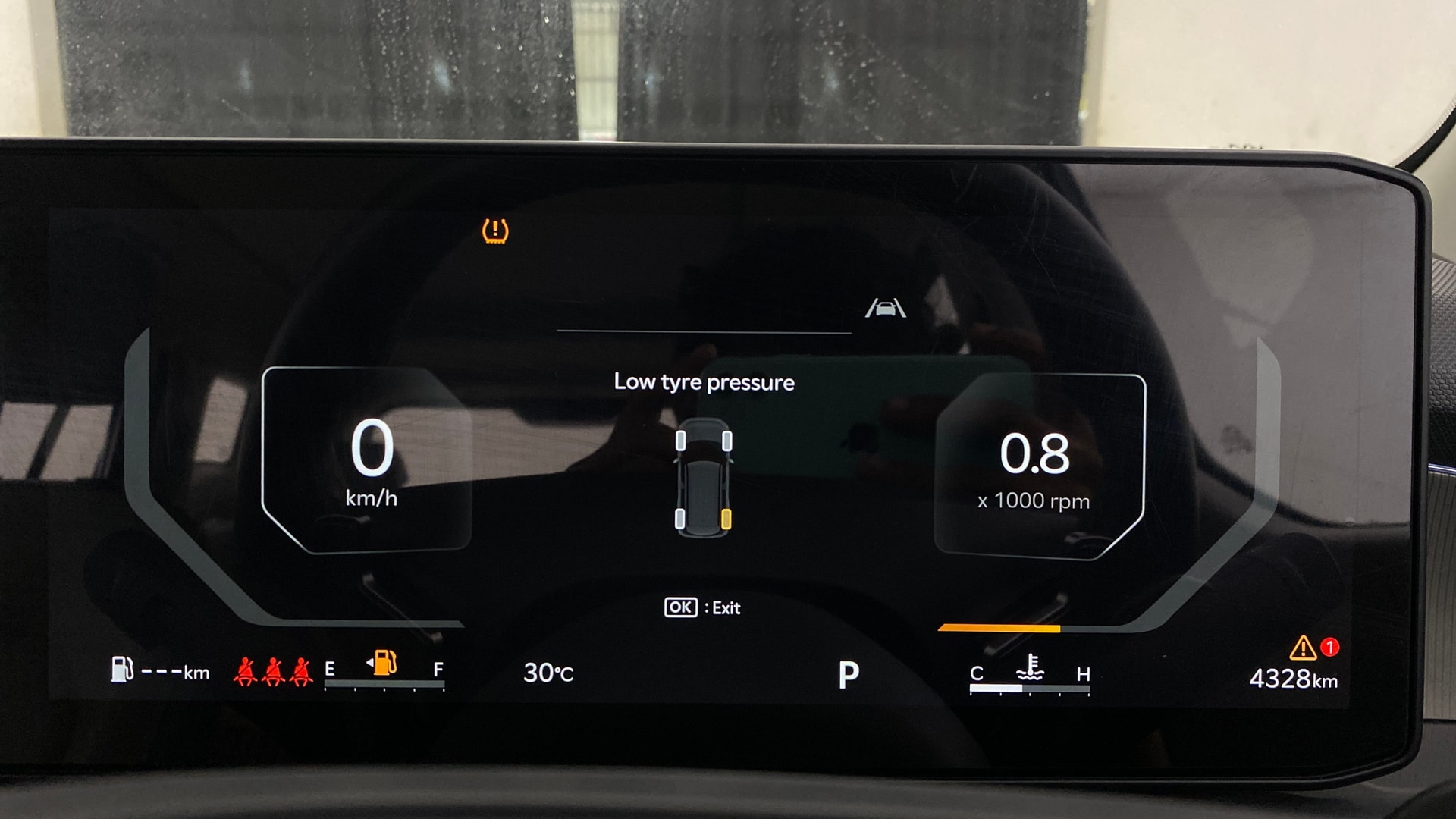 View 2025 Kia Syros HTX Plus (O) DCT Petrol Image 36 Used 2025 Kia Syros HTX Plus (O) DCT Petrol Image 36