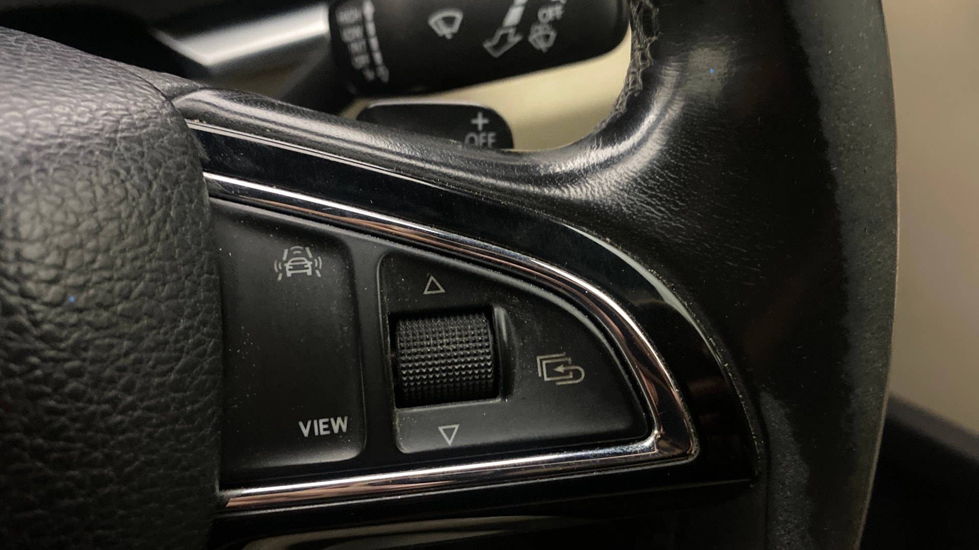 View 2021 Skoda Karoq Style AT Image 3 Used 2021 Skoda Karoq Style AT Image 3