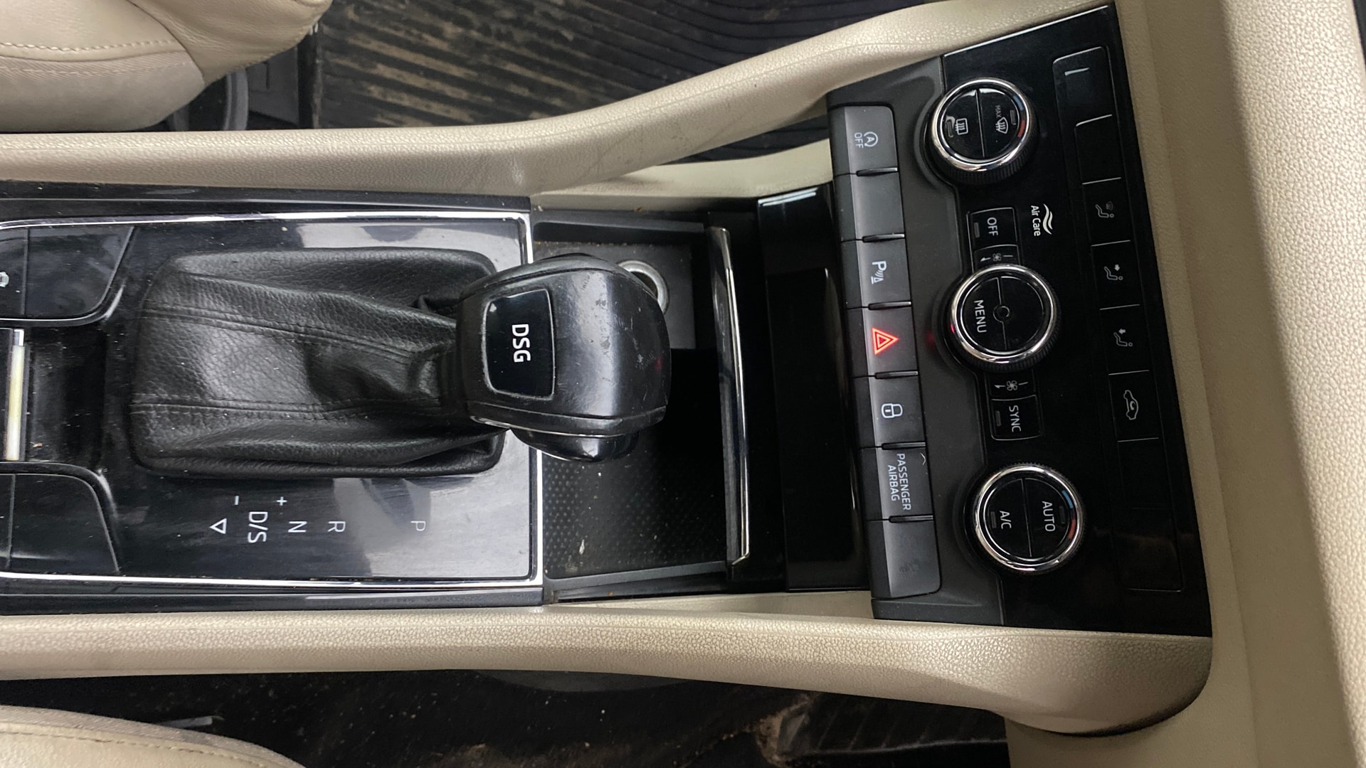 View 2021 Skoda Karoq Style AT Image 43 Used 2021 Skoda Karoq Style AT Image 43