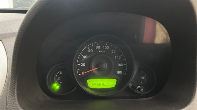 View Hyundai EON Image 33 Used Hyundai EON Image 33