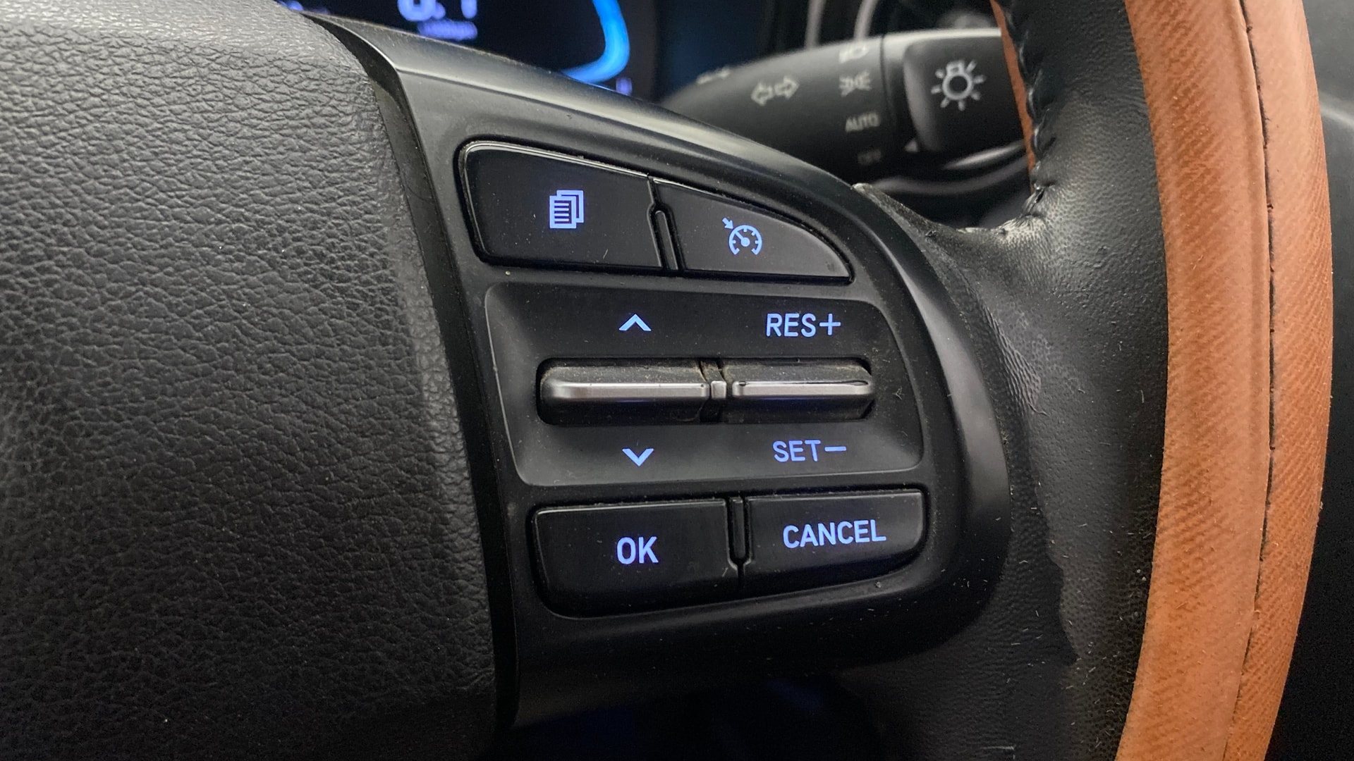 View 2024 Hyundai Exter 1.2 MT Kappa EX Image 3 Used 2024 Hyundai Exter 1.2 MT Kappa EX Image 3