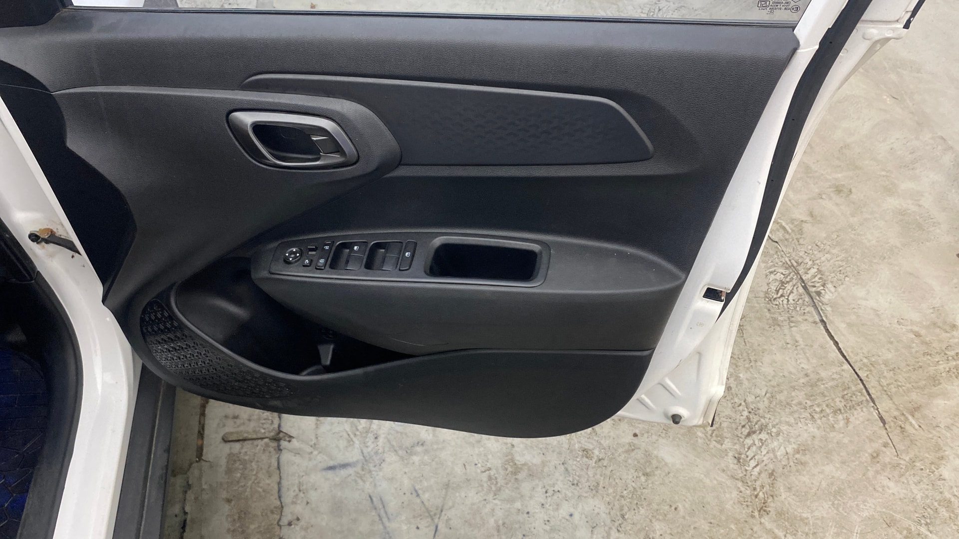 View 2024 Hyundai Exter 1.2 MT Kappa EX Image 40 Used 2024 Hyundai Exter 1.2 MT Kappa EX Image 40