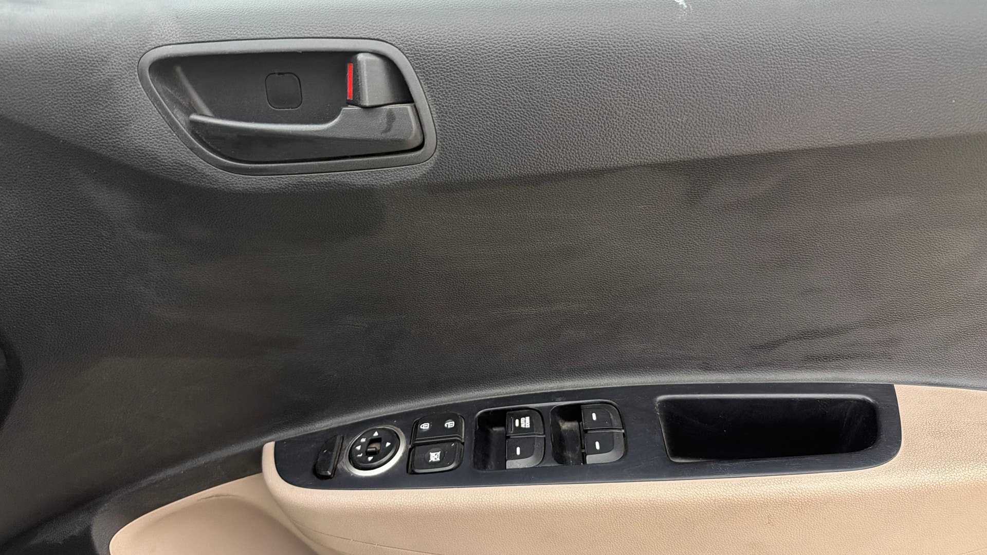 View 2019 Hyundai Grand i10 Magna 1.2 Kappa VTVT Image 32 Used 2019 Hyundai Grand i10 Magna 1.2 Kappa VTVT Image 32