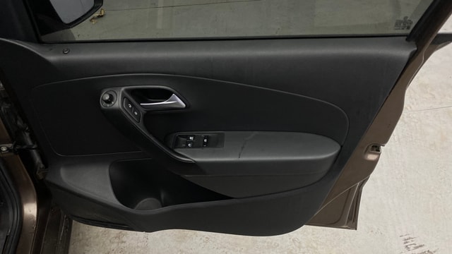 View Volkswagen Polo Image 33 Used Volkswagen Polo Image 33