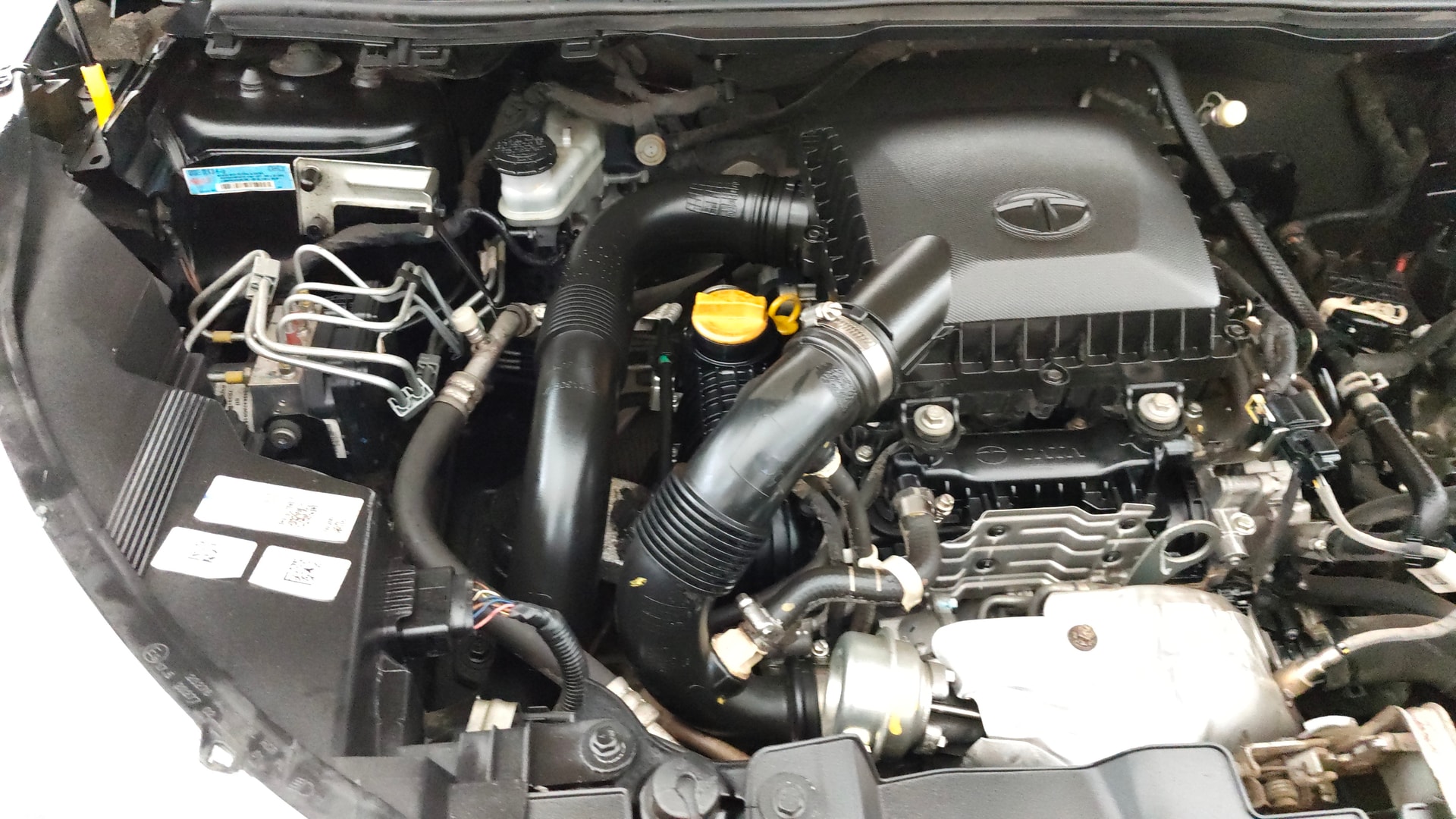 View 2022 Tata Nexon Revotron XE Image 4 Used 2022 Tata Nexon Revotron XE Image 4