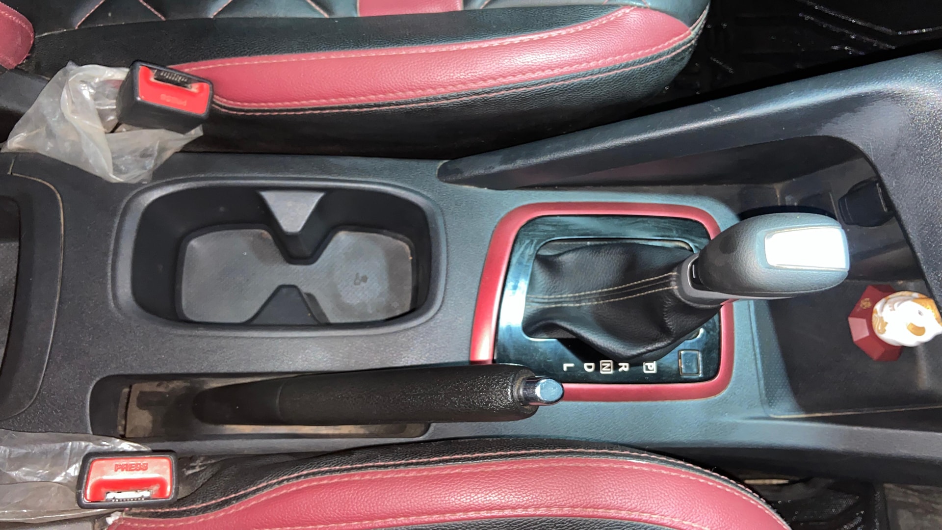 View 2024 Nissan Magnite Turbo XV CVT Red Edition Image 39 Used 2024 Nissan Magnite Turbo XV CVT Red Edition Image 39