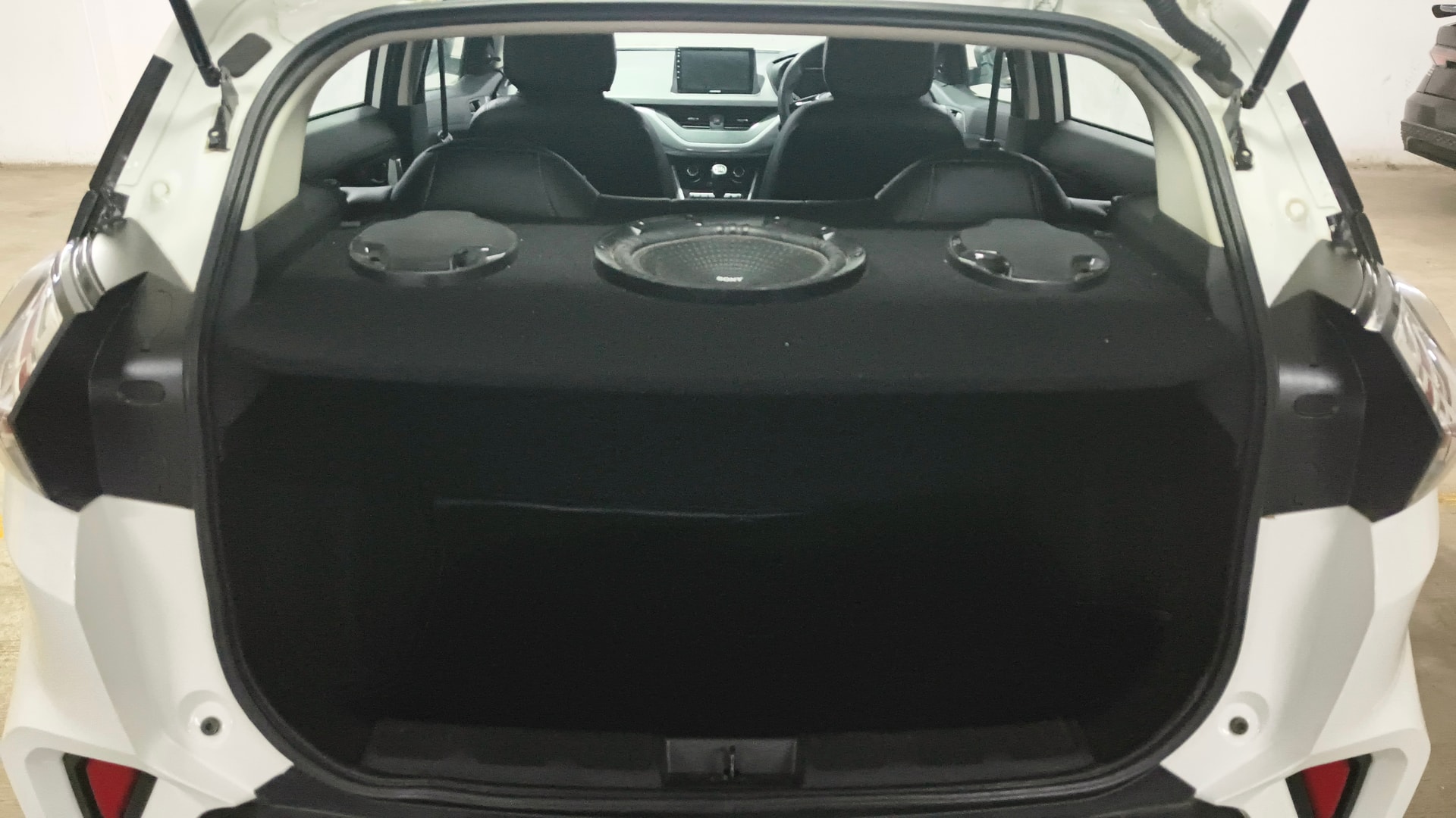 View 2023 Tata Nexon Revotron XE Image 10 Used 2023 Tata Nexon Revotron XE Image 10