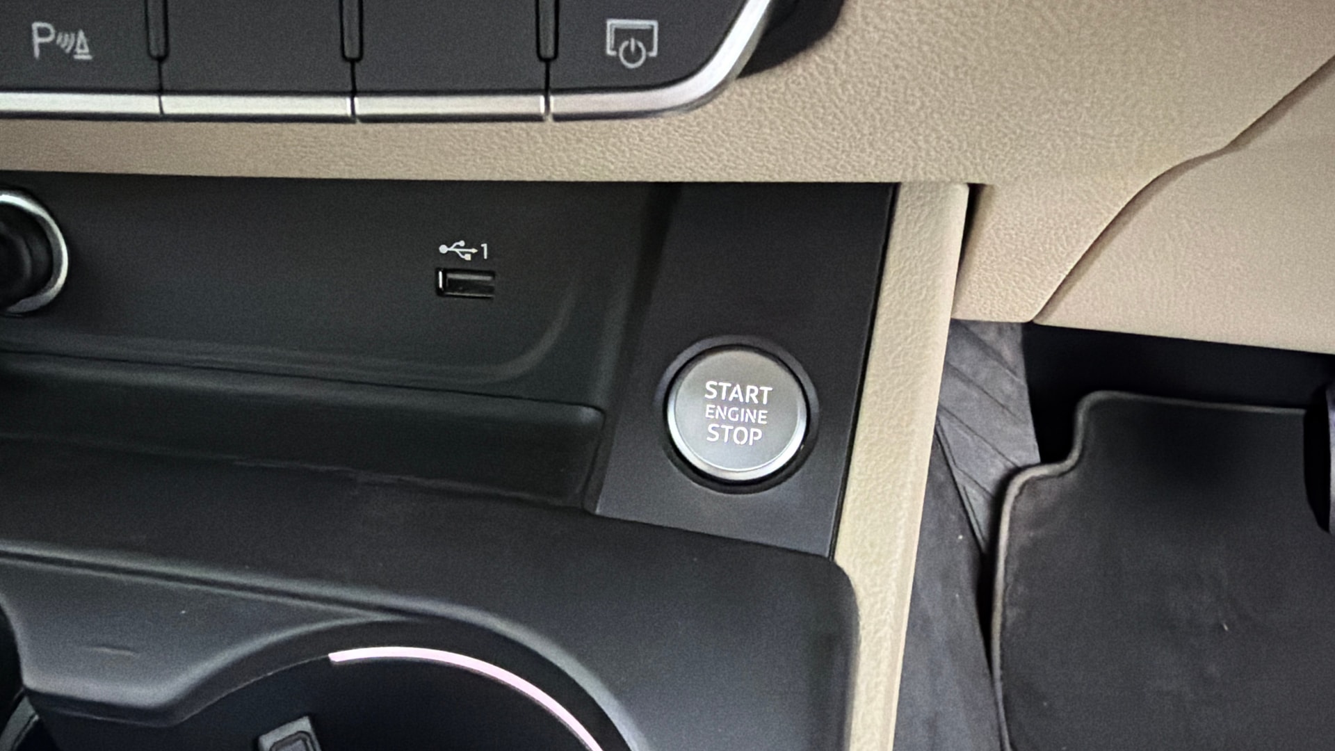 Used 2022 Audi A4 Used 2022 Audi A4