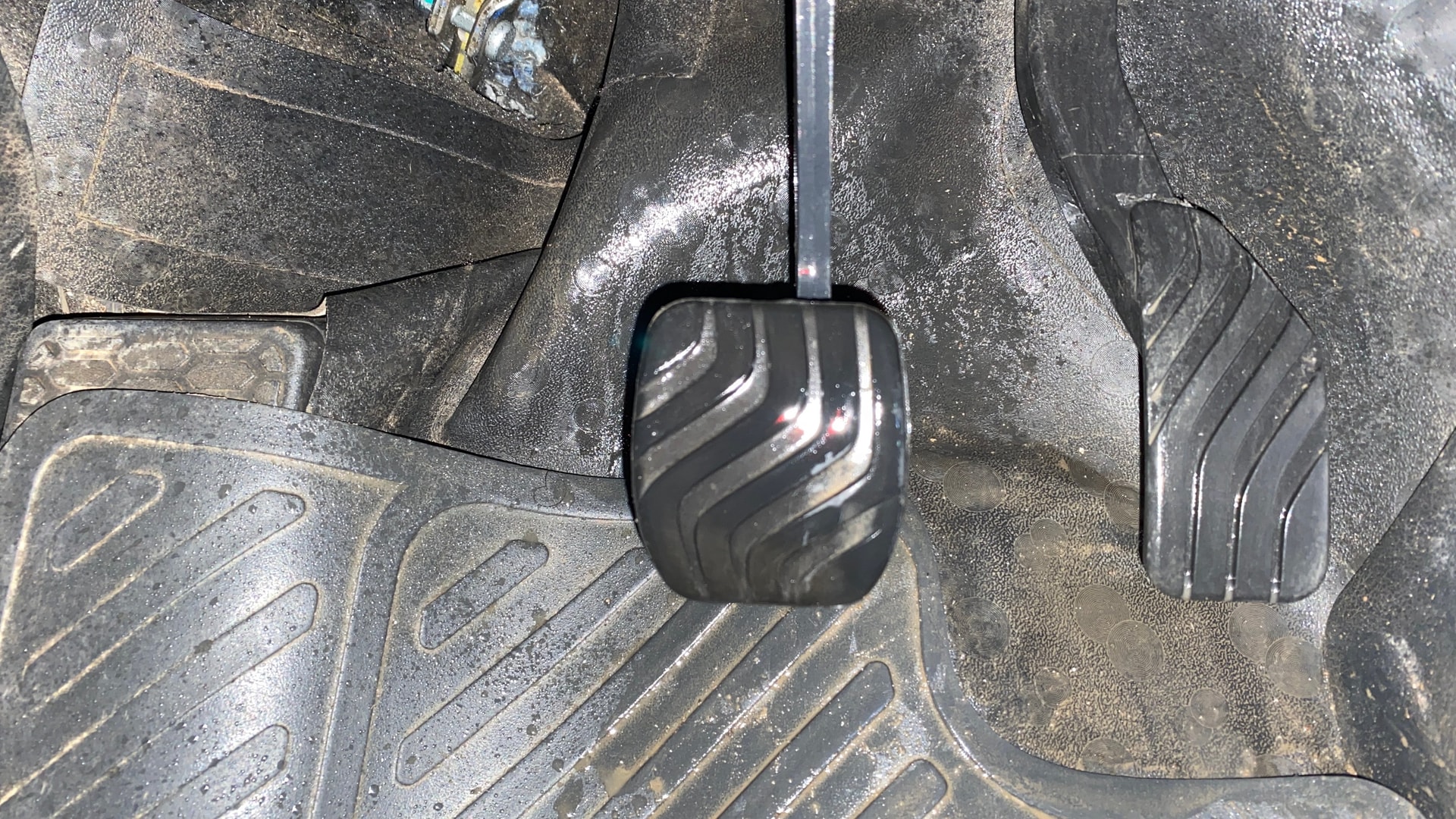 View 2021 Nissan Magnite Turbo XL CVT Image 30 Used 2021 Nissan Magnite Turbo XL CVT Image 30