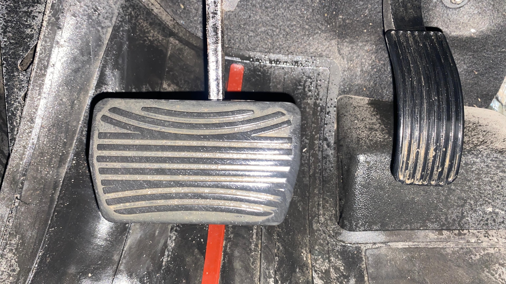 View 2022 Mahindra Thar AX Standard Manual Soft Top 6 Seater Image 8 Used 2022 Mahindra Thar AX Standard Manual Soft Top 6 Seater Image 8