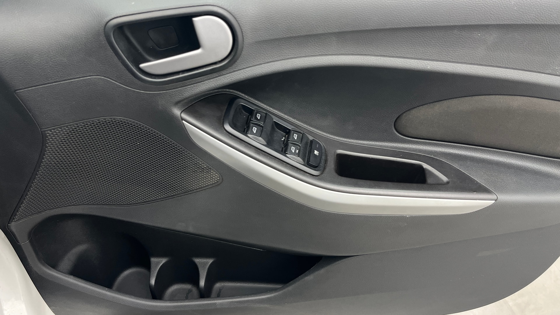 View 2017 Ford Figo Aspire 1.2P Ambiente MT BS IV Image 33 Used 2017 Ford Figo Aspire 1.2P Ambiente MT BS IV Image 33