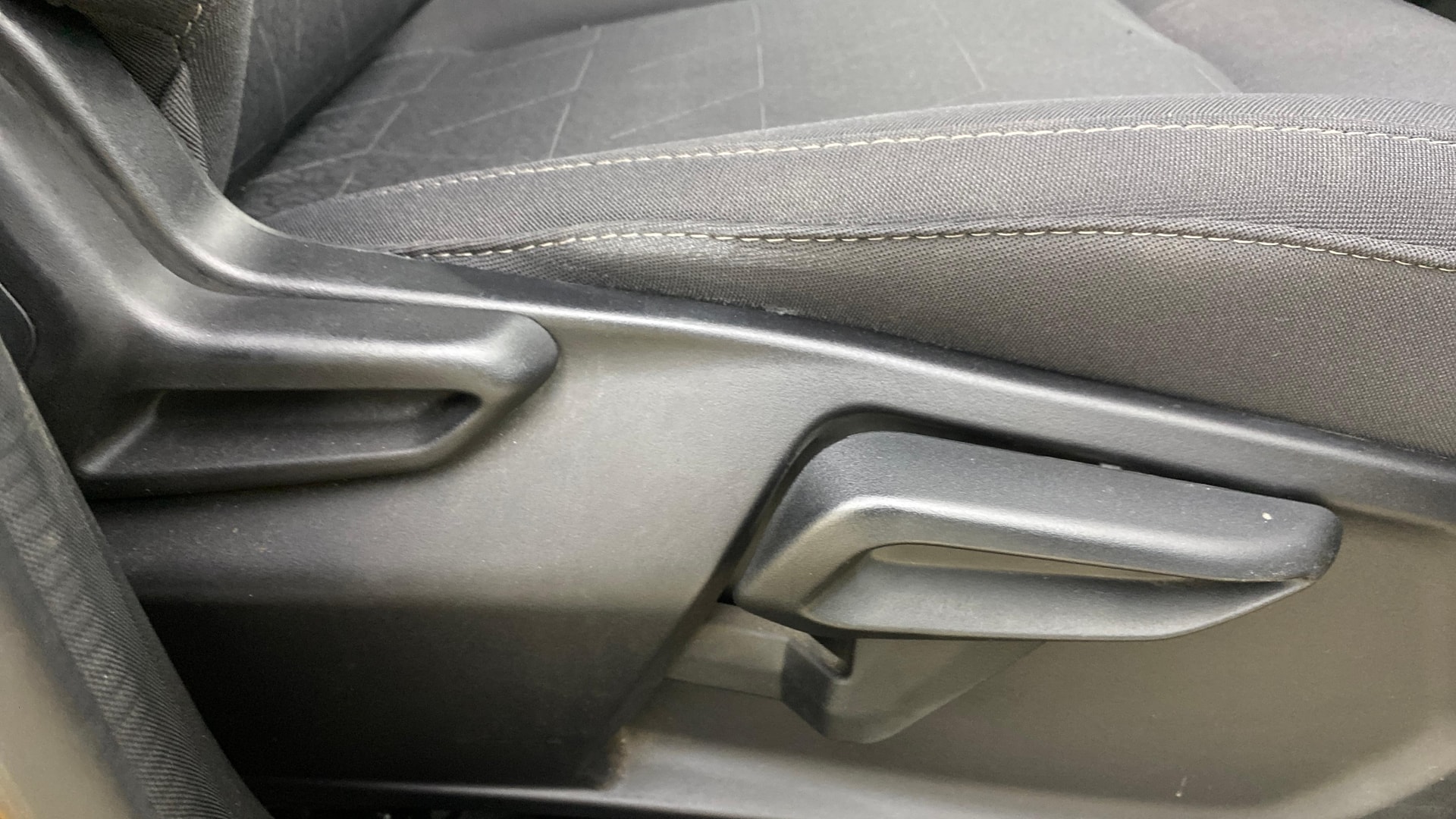 View 2024 Tata Tiago NRG XZ Revotron AMT Image 11 Used 2024 Tata Tiago NRG XZ Revotron AMT Image 11
