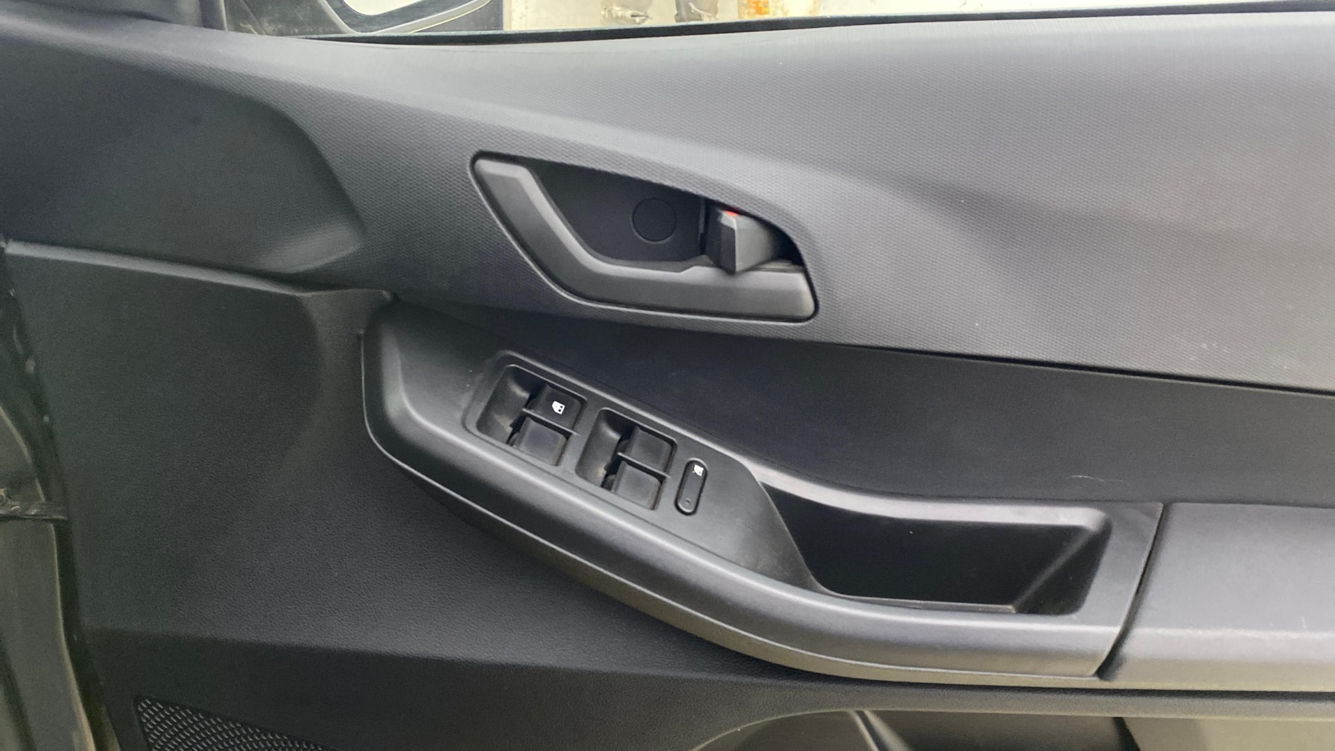 View 2024 Tata Tiago NRG XZ Revotron AMT Image 39 Used 2024 Tata Tiago NRG XZ Revotron AMT Image 39