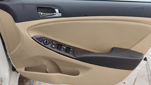 View Hyundai Fluidic Verna Image 37 Used Hyundai Fluidic Verna Image 37