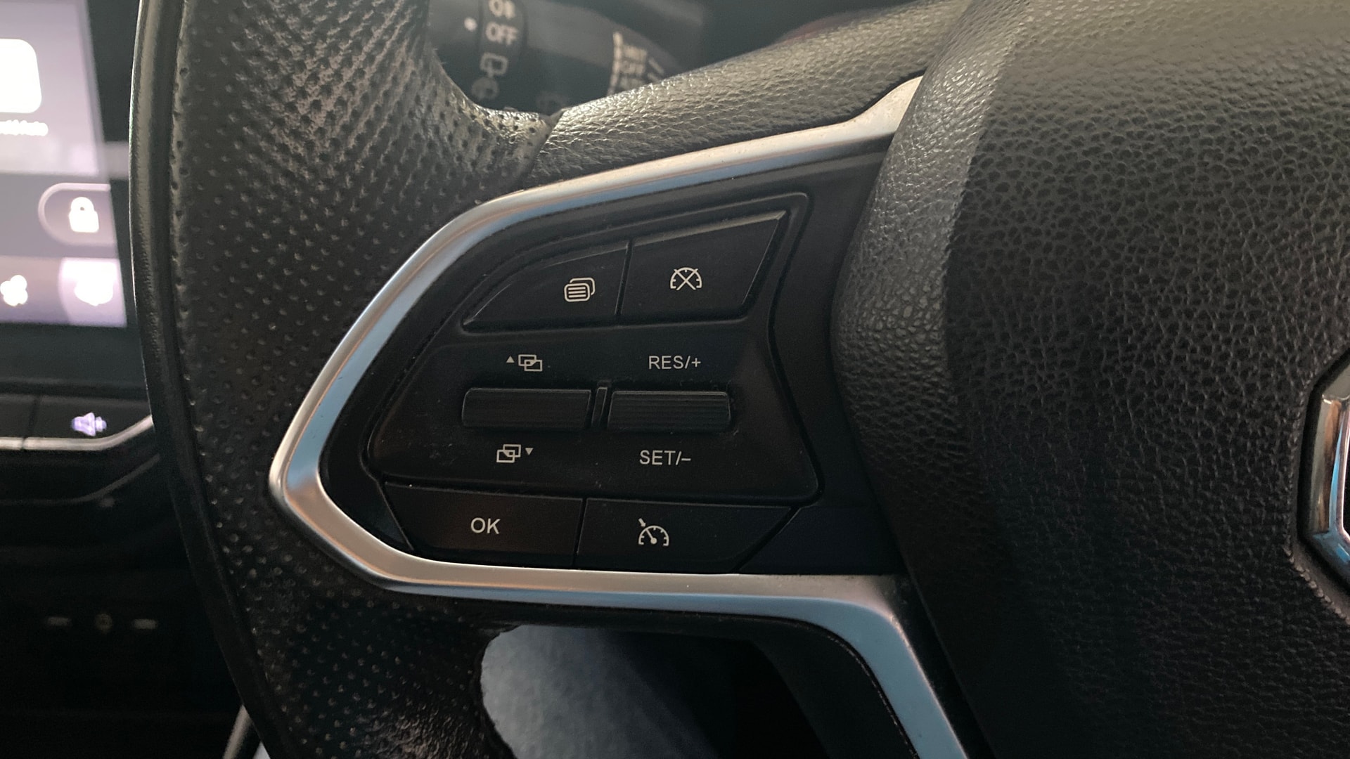 View 2019 MG Hector Sharp Petrol BS IV Image 3 Used 2019 MG Hector Sharp Petrol BS IV Image 3