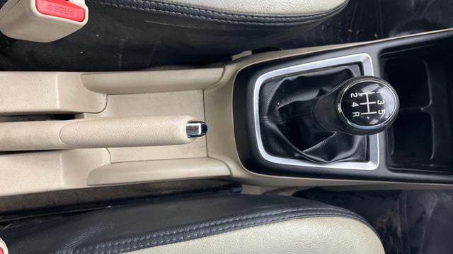 View Maruti Suzuki 1000 Image 37 Used Maruti Suzuki 1000 Image 37