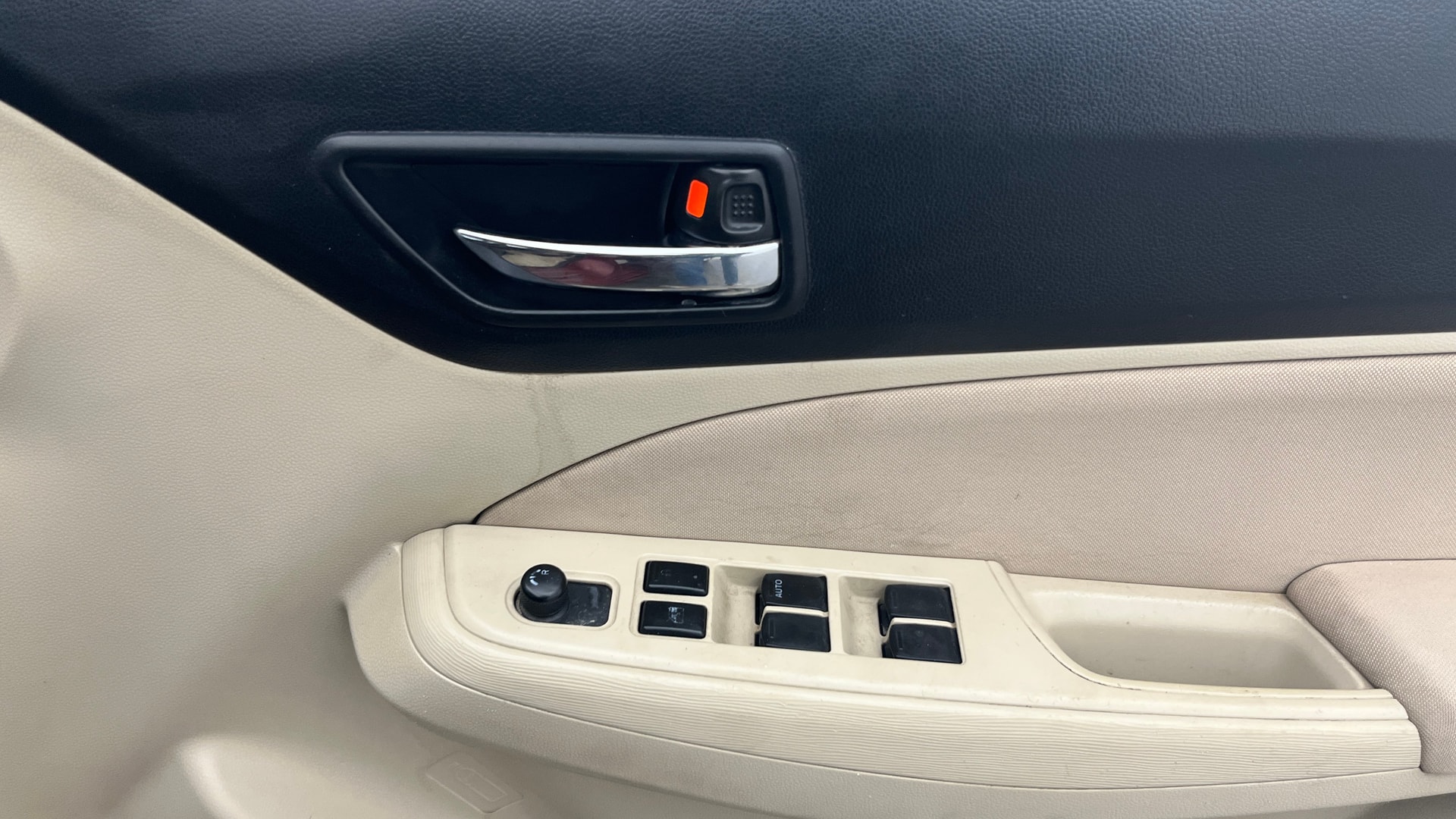 View 2017 Maruti Suzuki 1000 Base Variant Image 32 Used 2017 Maruti Suzuki 1000 Base Variant Image 32