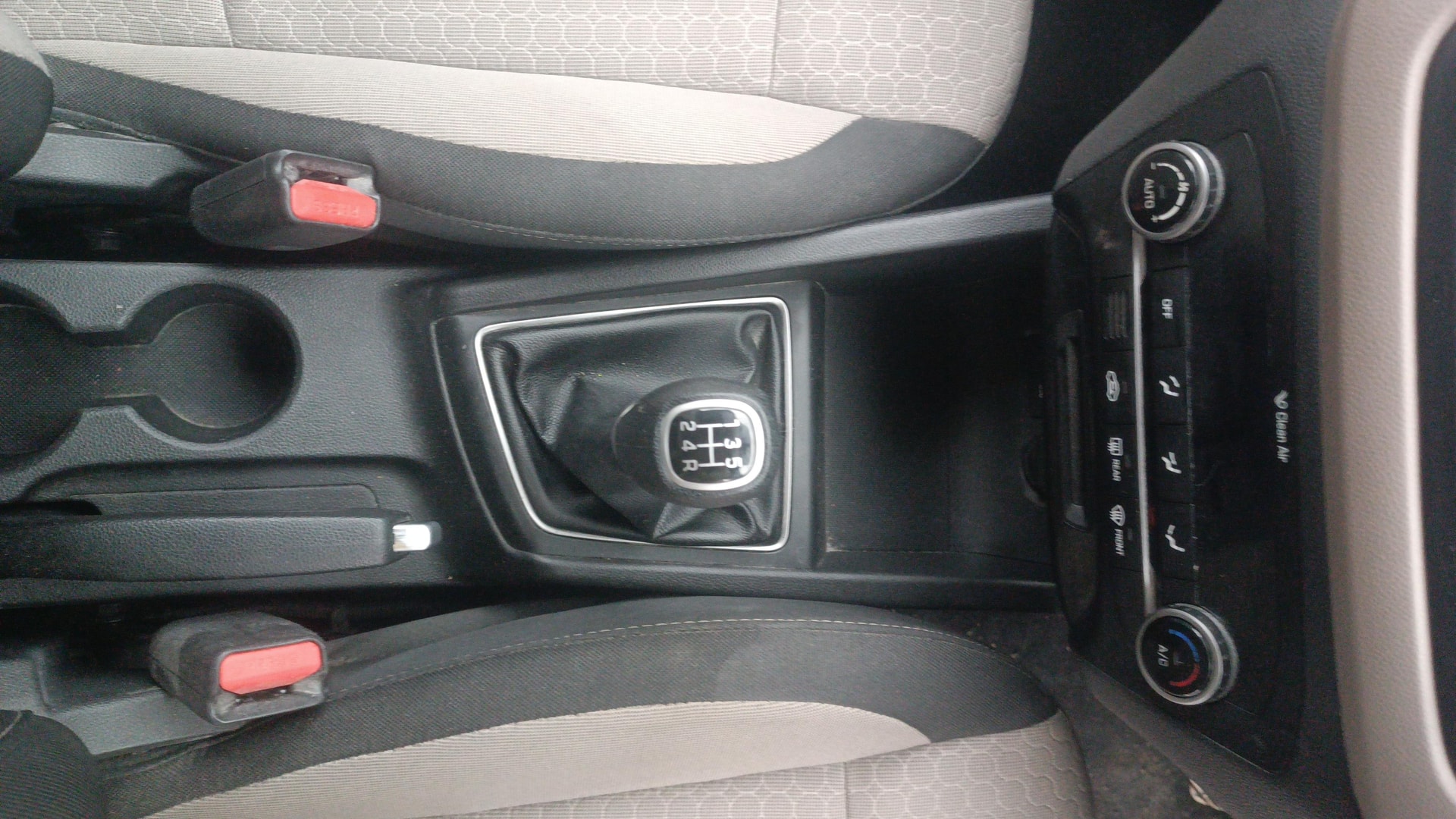 View 2014 Hyundai Elite i20 1.2 Sportz Option Petrol Image 38 Used 2014 Hyundai Elite i20 1.2 Sportz Option Petrol Image 38