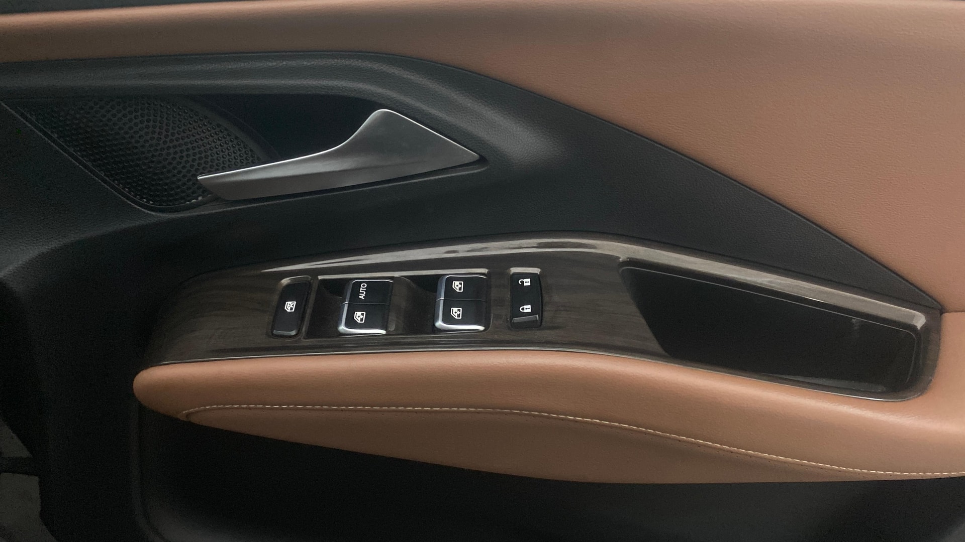 View 2023 MG Hector Plus Sharp Pro 7 Seater CVT Petrol Image 41 Used 2023 MG Hector Plus Sharp Pro 7 Seater CVT Petrol Image 41