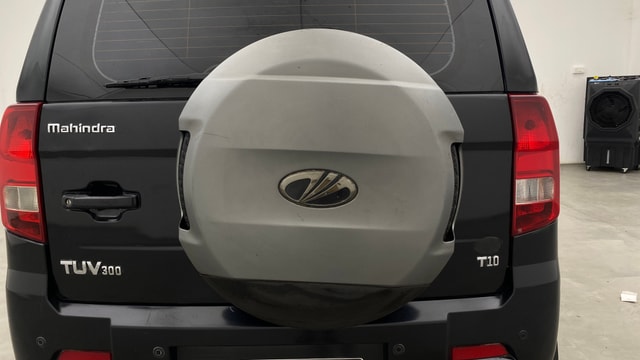 View Mahindra TUV300 Image 24 Used Mahindra TUV300 Image 24